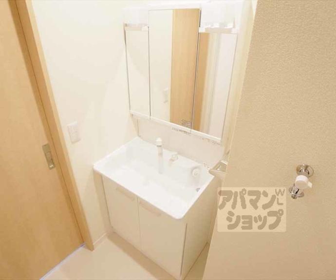 【Ｌａ　ｊｏｌｌａ】間取