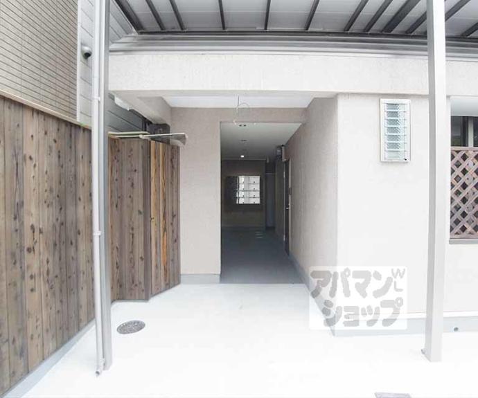 【Ｃａｒｌ　Ｖｉｌｌａ　茶山】間取