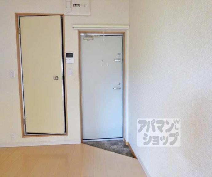 【Ｃａｒｌ　Ｖｉｌｌａ　茶山】間取