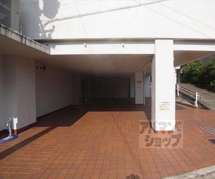 【志津屋ハイツ】
