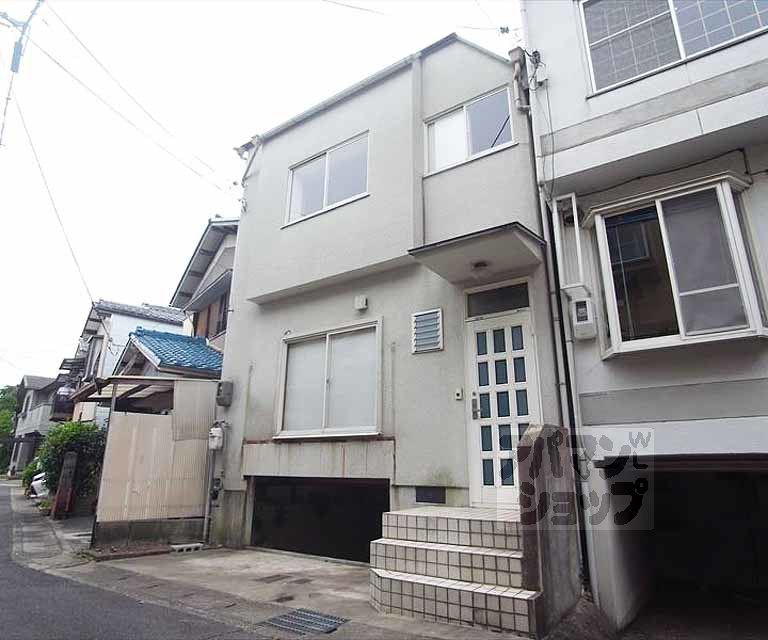 修学院薬師堂町貸家２０－１１