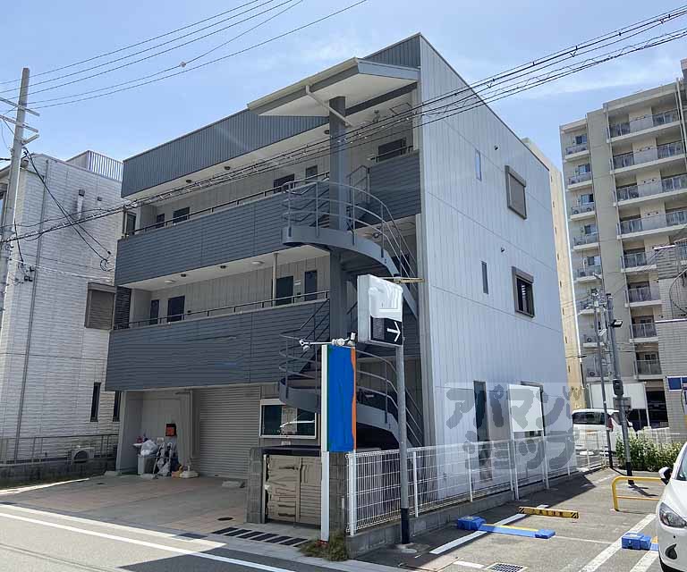 シャトル洛西口