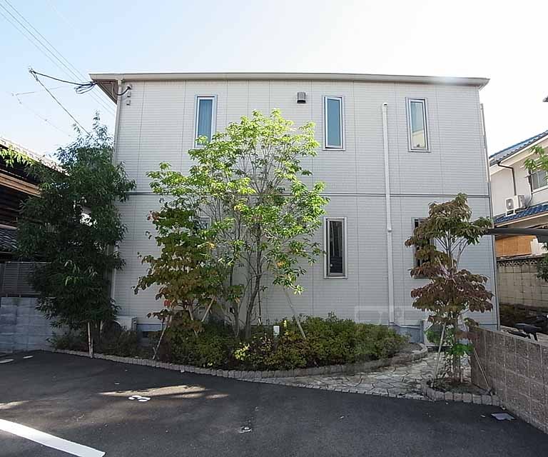 シャーレゾネイト