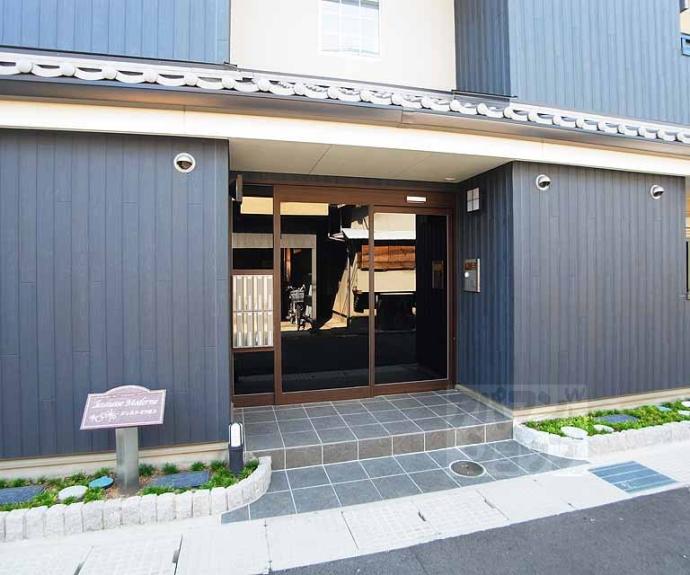 【ジュネス　モデルヌ】間取