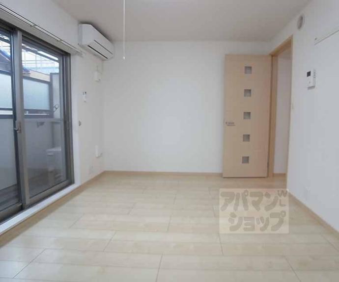 【ジュネス　モデルヌ】間取