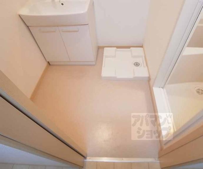 【ジュネス　モデルヌ】間取