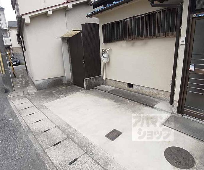 【桂芝ノ下貸家２０－１】間取