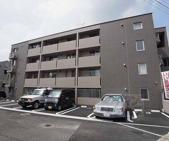 【イルソーレ桂　Ⅰ番館】間取