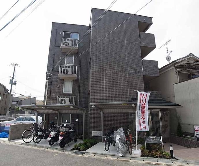 【イルソーレ桂　Ⅰ番館】間取