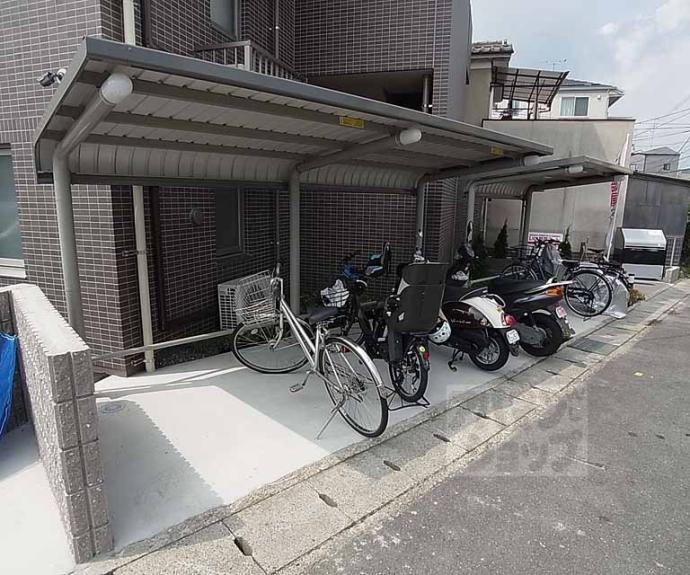 【イルソーレ桂　Ⅰ番館】間取