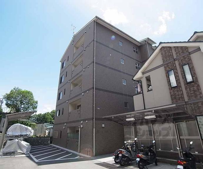 【シャルレ13番館】間取
