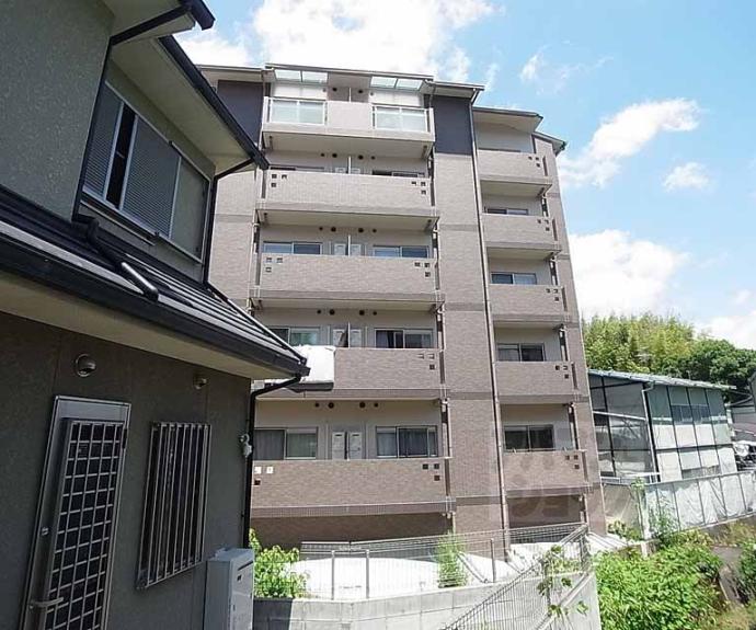 【シャルレ13番館】間取