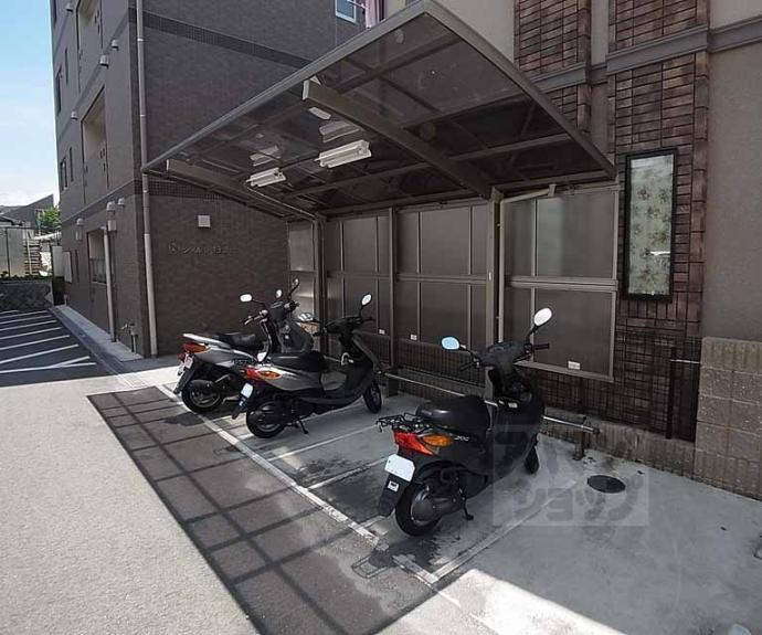 【シャルレ13番館】間取
