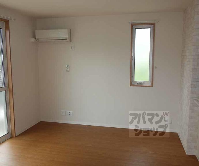 【シャーメゾンうぐいす台Ⅱ】間取