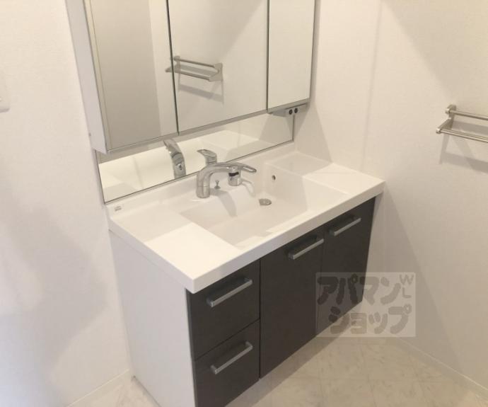 【シャーメゾンＫｏｊｉｍａ】間取