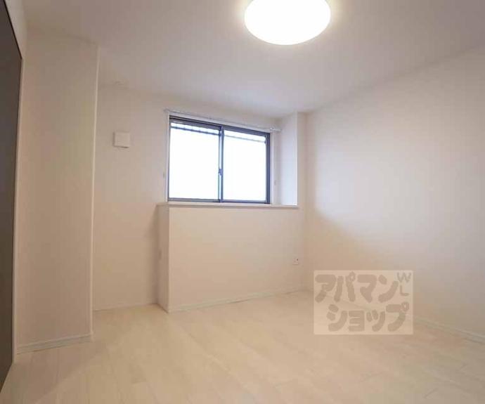 【ルーヴル円明寺】間取