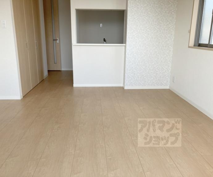 【シャーメゾン下植野】間取