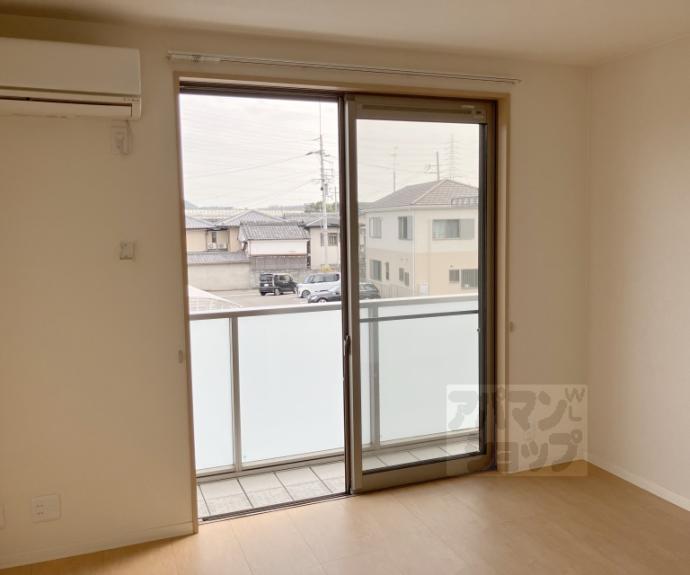 【シャーメゾン下植野】間取