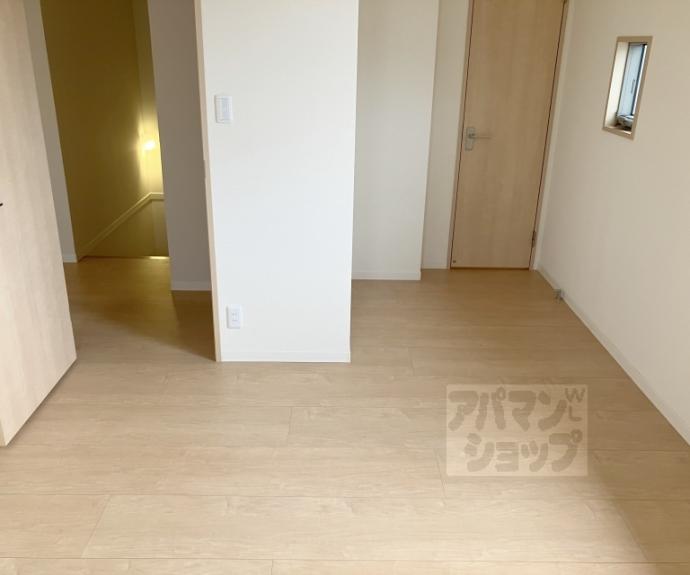 【シャーメゾン下植野】間取