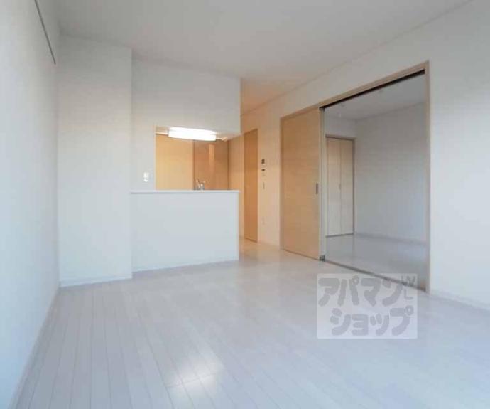 【メデルコート桂】間取