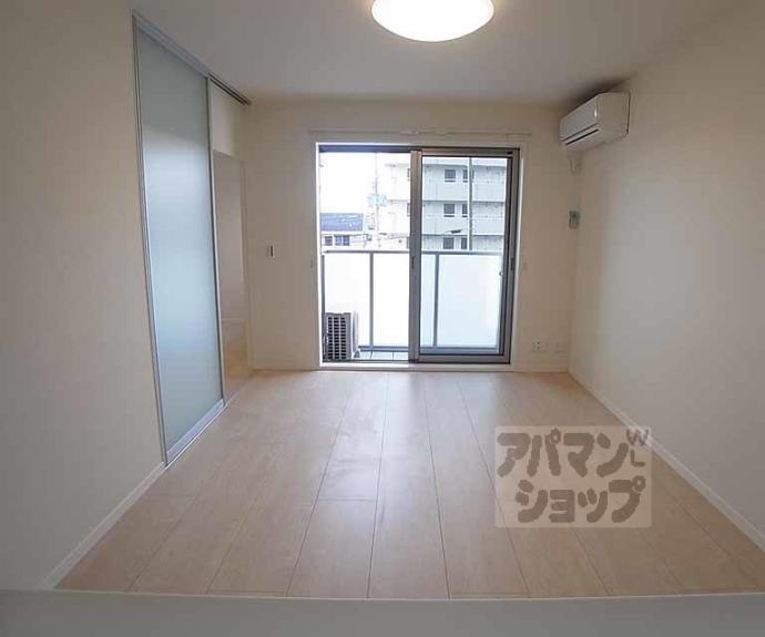 【シャーメゾン　ラルーチェ】間取