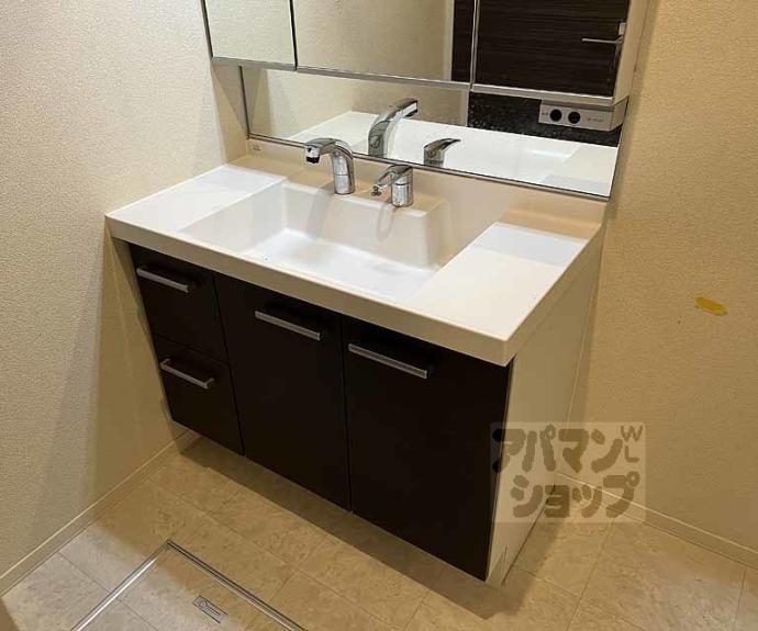 【シャーメゾン ラルーチェ】間取