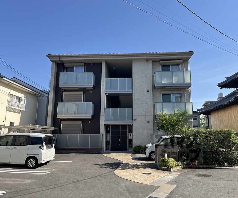 シャーメゾン西向日