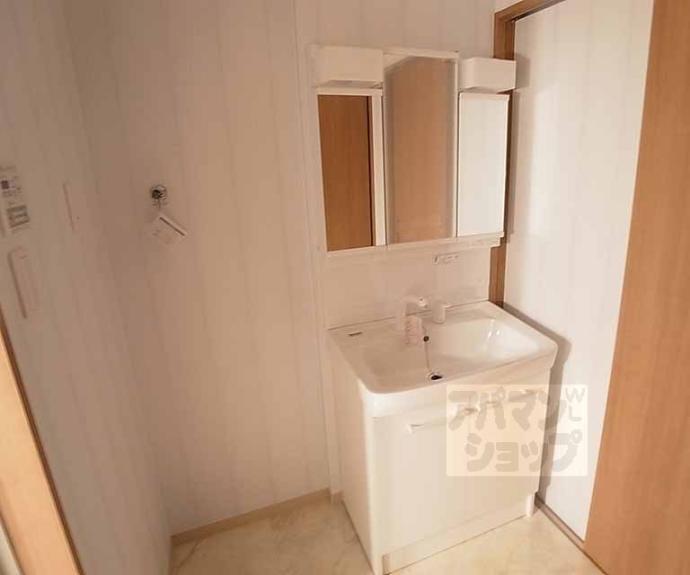 【デファーンドル長岡京】間取