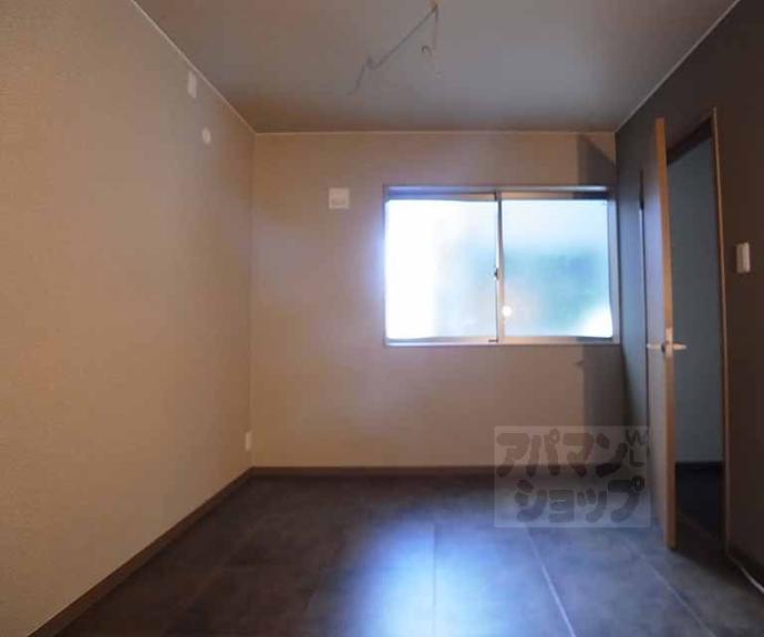 【デファーンドル長岡京】間取