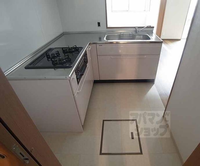 【デファーンドル長岡京】間取