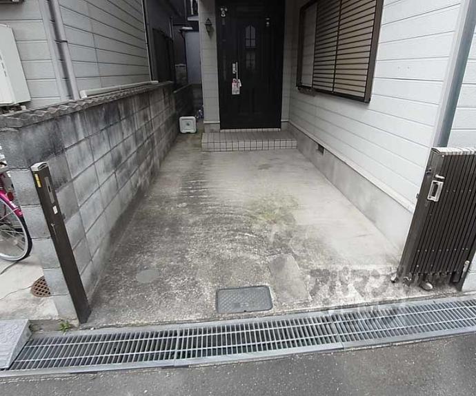 【勝竜寺二ノ坪貸家２０－１４】間取