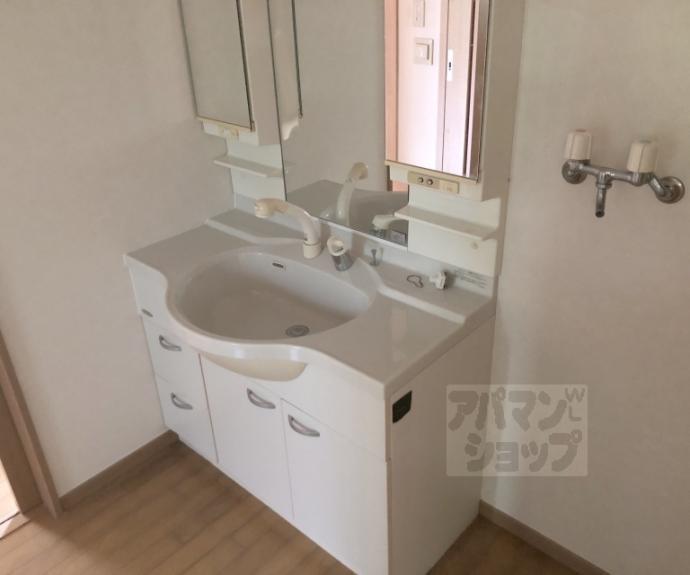 【御陵峰ヶ堂町一丁目貸家】間取