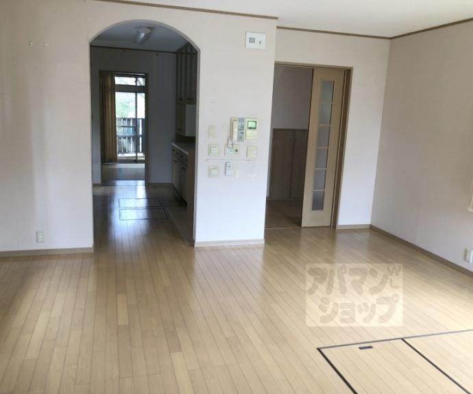 【御陵峰ヶ堂町一丁目貸家】間取