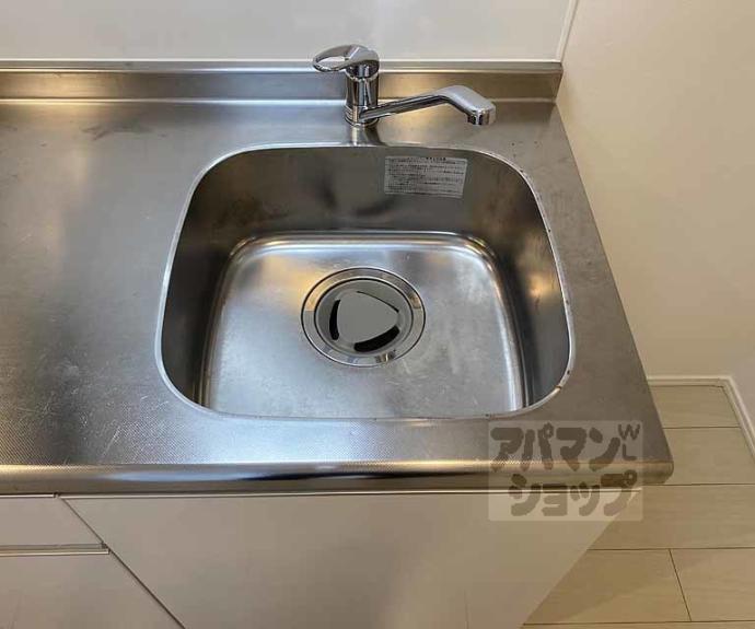 【ＯＬＤ　ＴＯＷＮ　オールドタウン】間取