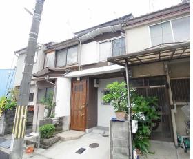 桂稲荷山町貸家３１－３３：