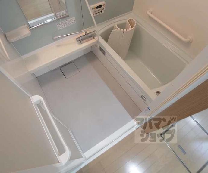 【桂稲荷山町貸家31-33】