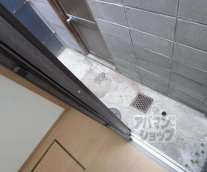 【桂稲荷山町貸家31-33】