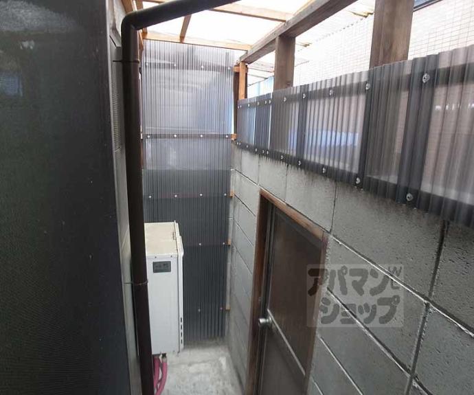 【桂稲荷山町貸家31-33】