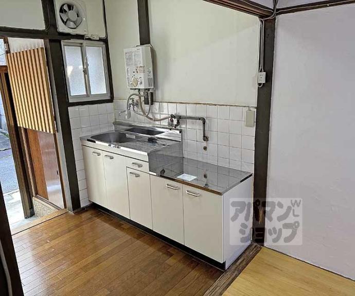 【山田御道路町貸家】間取