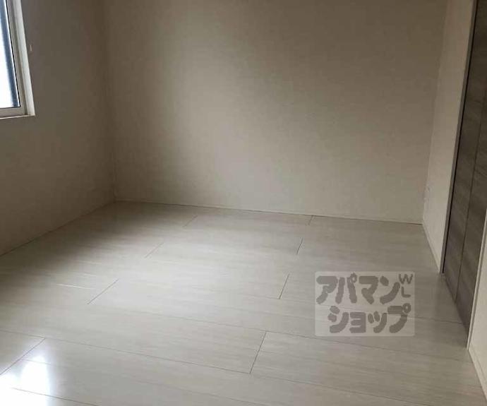 【シャルモント勝竜寺】間取