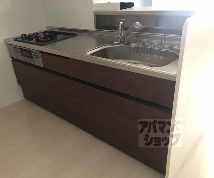 【シャルモント勝竜寺】間取