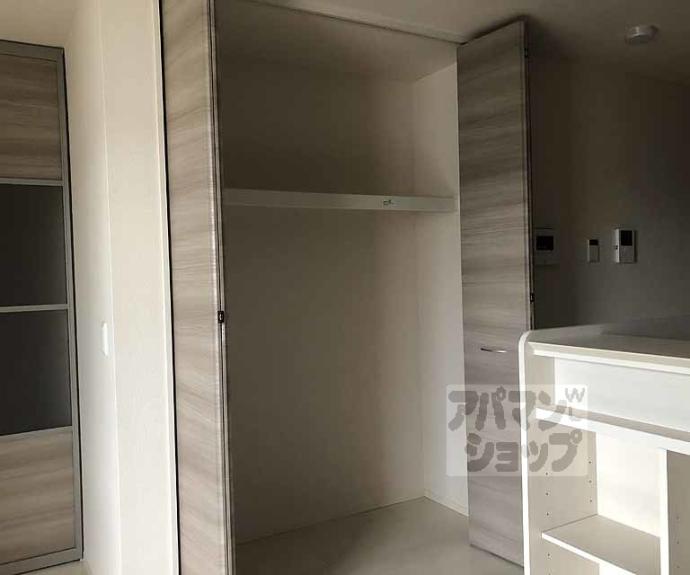 【シャルモント勝竜寺】間取