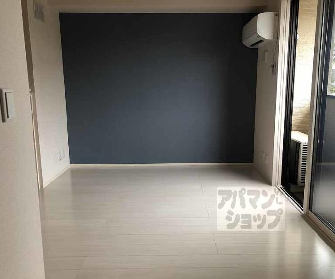 【シャルモント勝竜寺】間取