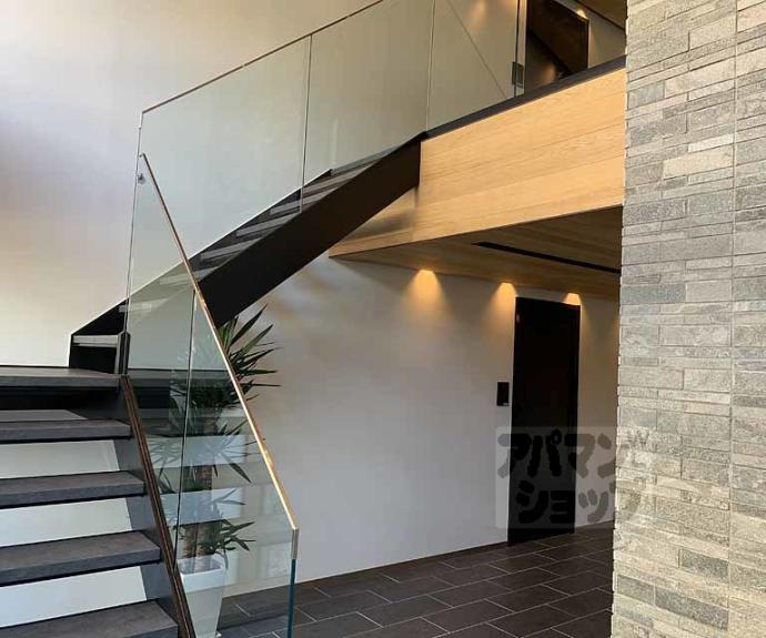 【神楽グレース上桂】間取