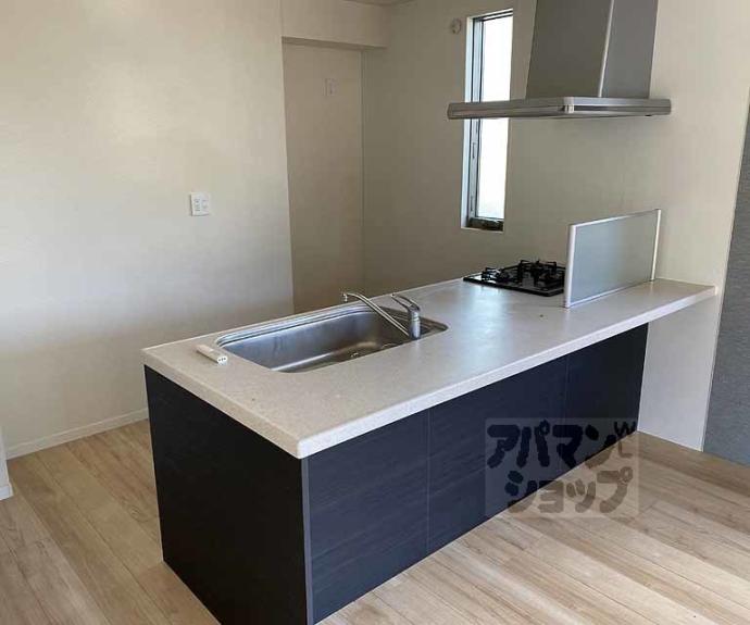 【神楽グレース上桂】間取