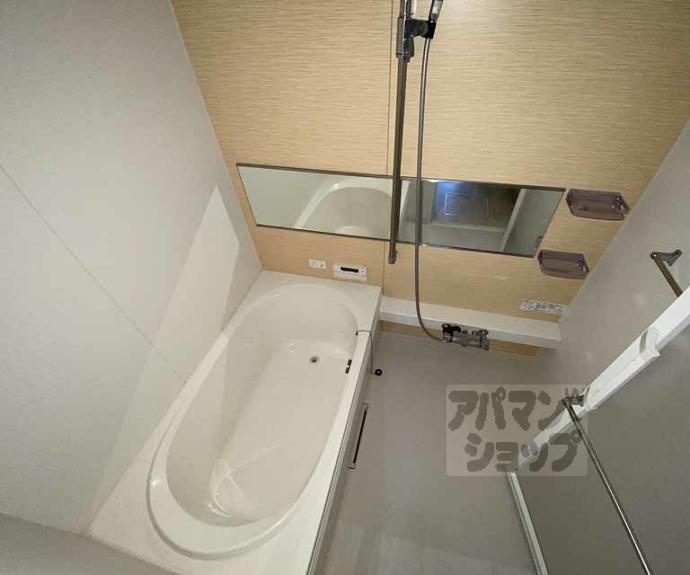 【神楽グレース上桂】間取