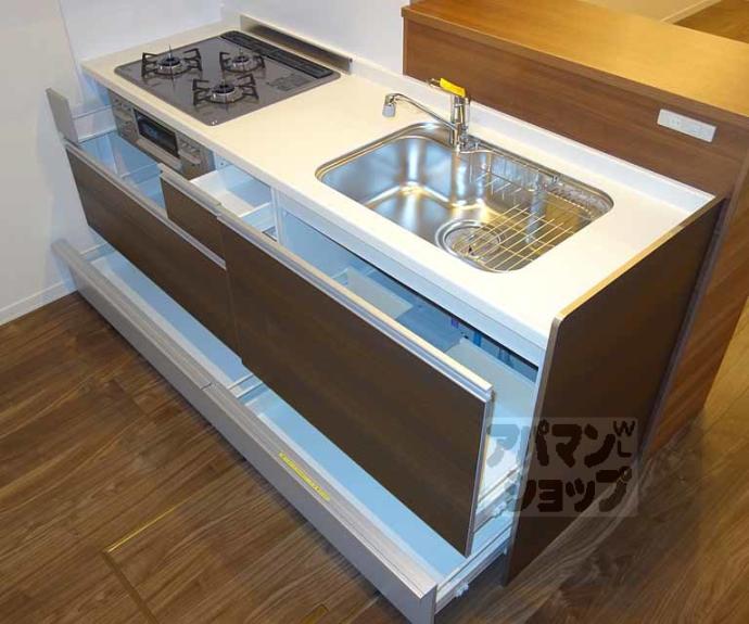 【シャーメゾン　かじか】間取