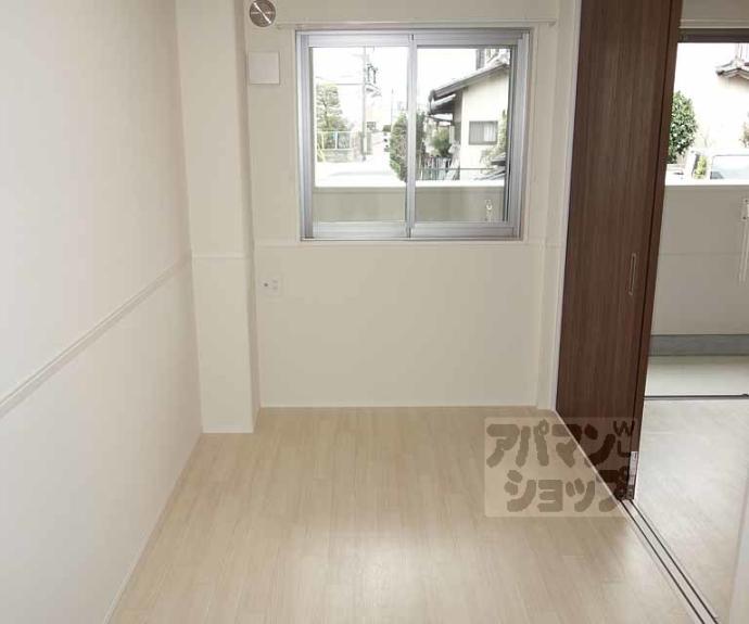 【エルヴィータ長岡】間取