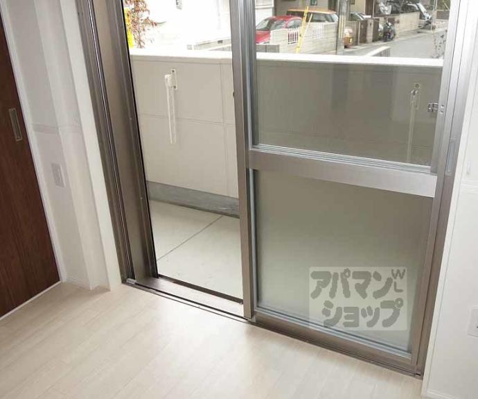 【エルヴィータ長岡】間取