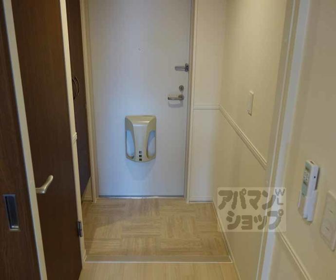 【エルヴィータ長岡】間取